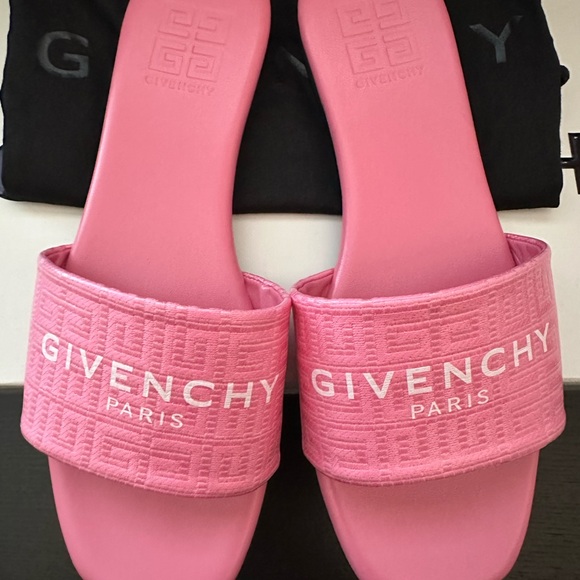 Givenchy 4G Monogram Flat Slide Sandals - Picture 5 of 10